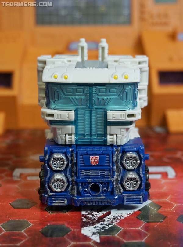 Review Siege Ultra Magnus Leader War For Cybetrtron  (72 of 93)
